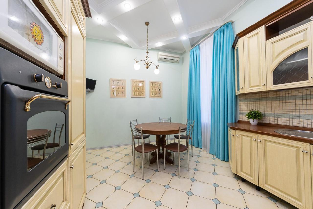 Apartament On Independence Square Kijev Kültér fotó