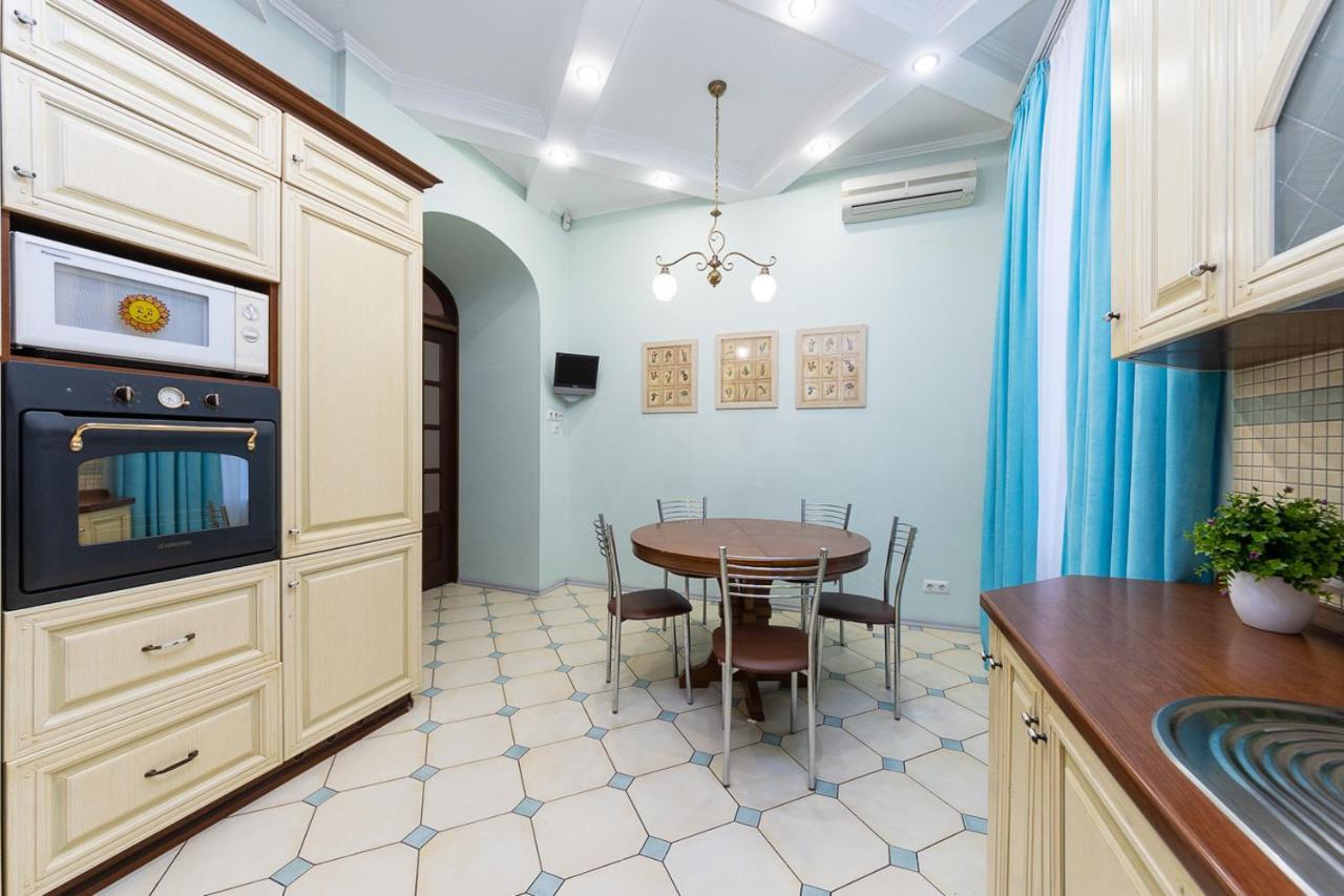 Apartament On Independence Square Kijev Kültér fotó
