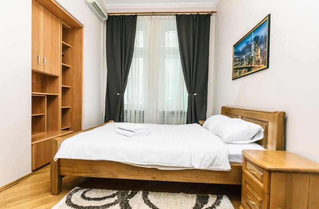 Apartament On Independence Square Kijev Kültér fotó