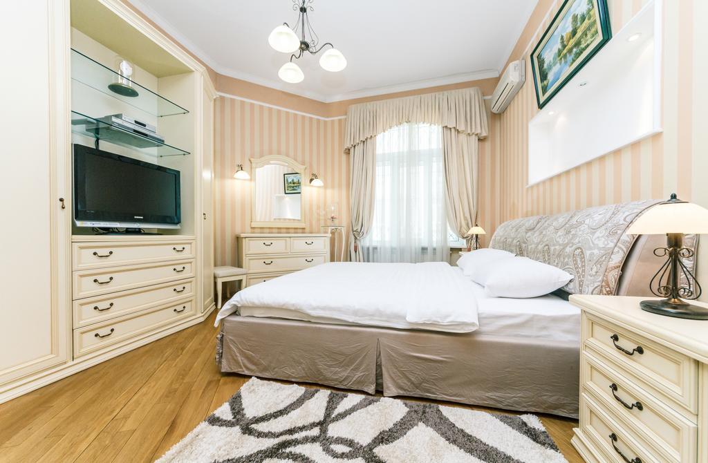 Apartament On Independence Square Kijev Kültér fotó