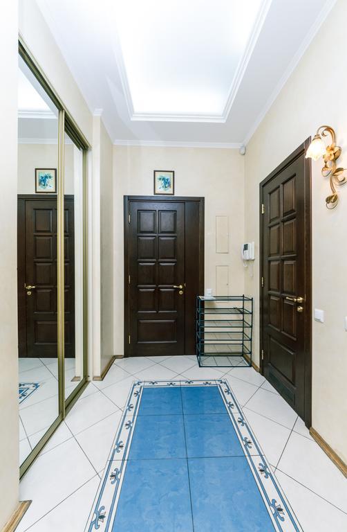 Apartament On Independence Square Kijev Kültér fotó